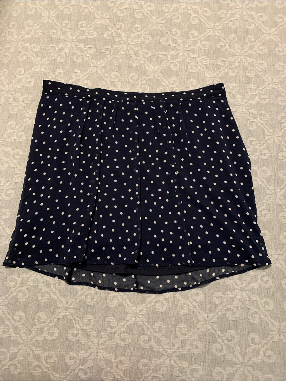 Old Navy Navy and White Polka Dot A-Line Skirt (Size XL)
